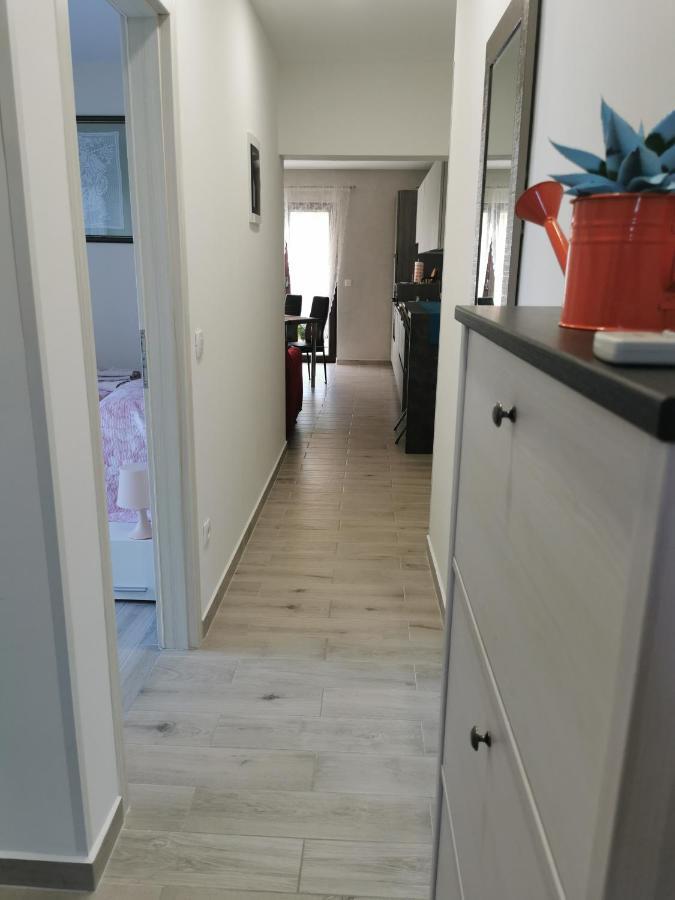 Romantic Apartment For Two On The Sea Zambratija  Εξωτερικό φωτογραφία
